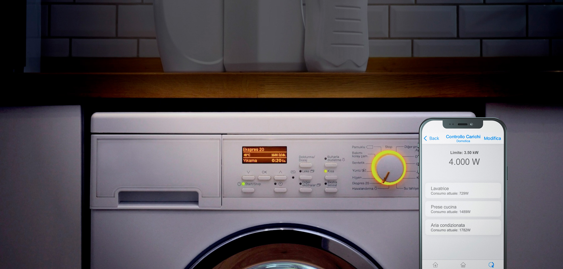 Applicazione lavatrice accesa